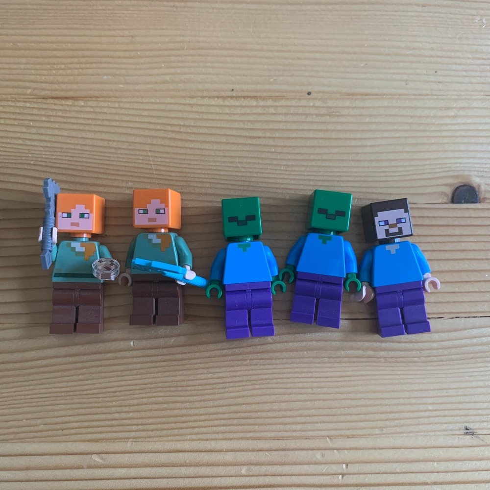 LEGO Minecraft Minifigure Lot of 5 Steve Alex Zombie Figures with Accessories - Picture 1 of 3